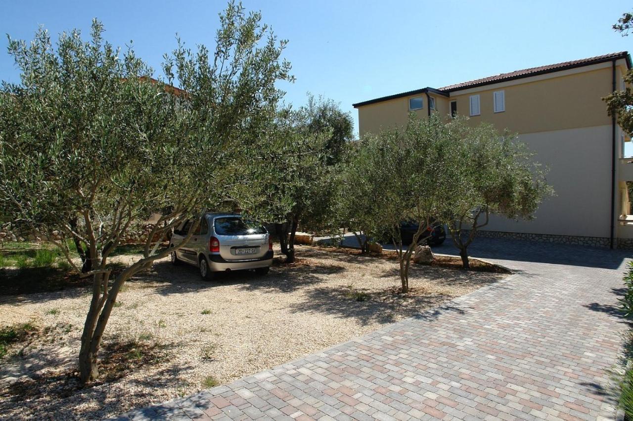 Apartments With A Parking Space Mandre, Pag - 18748 كولان المظهر الخارجي الصورة