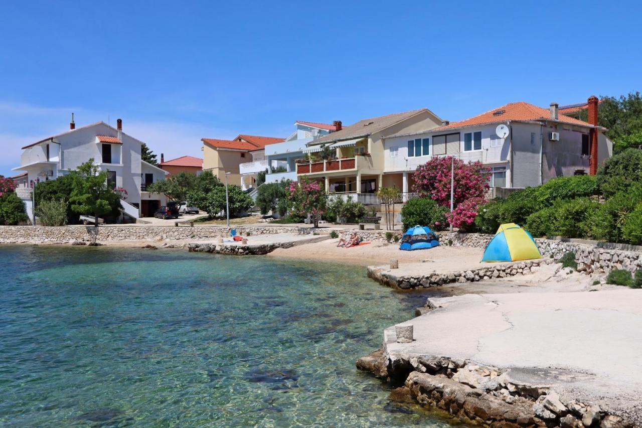 Apartments With A Parking Space Mandre, Pag - 18748 كولان المظهر الخارجي الصورة