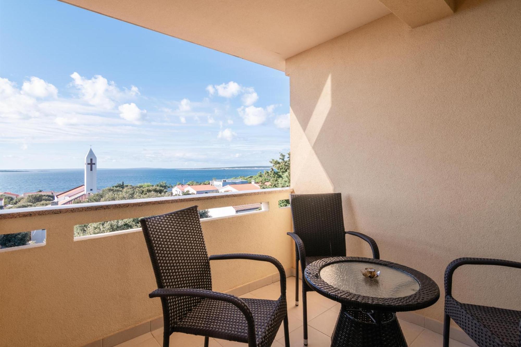 Apartments With A Parking Space Mandre, Pag - 18748 كولان المظهر الخارجي الصورة