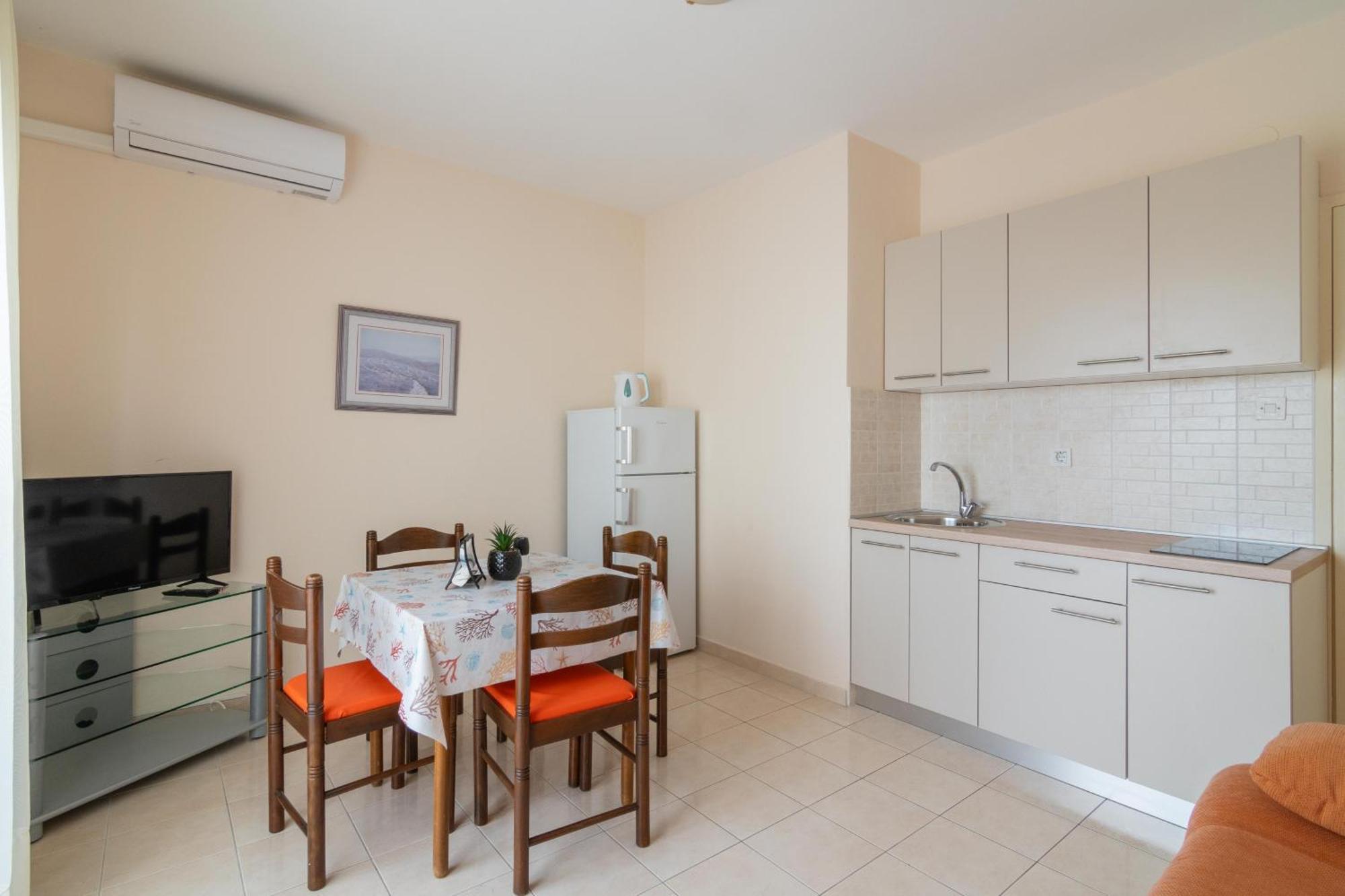 Apartments With A Parking Space Mandre, Pag - 18748 كولان المظهر الخارجي الصورة