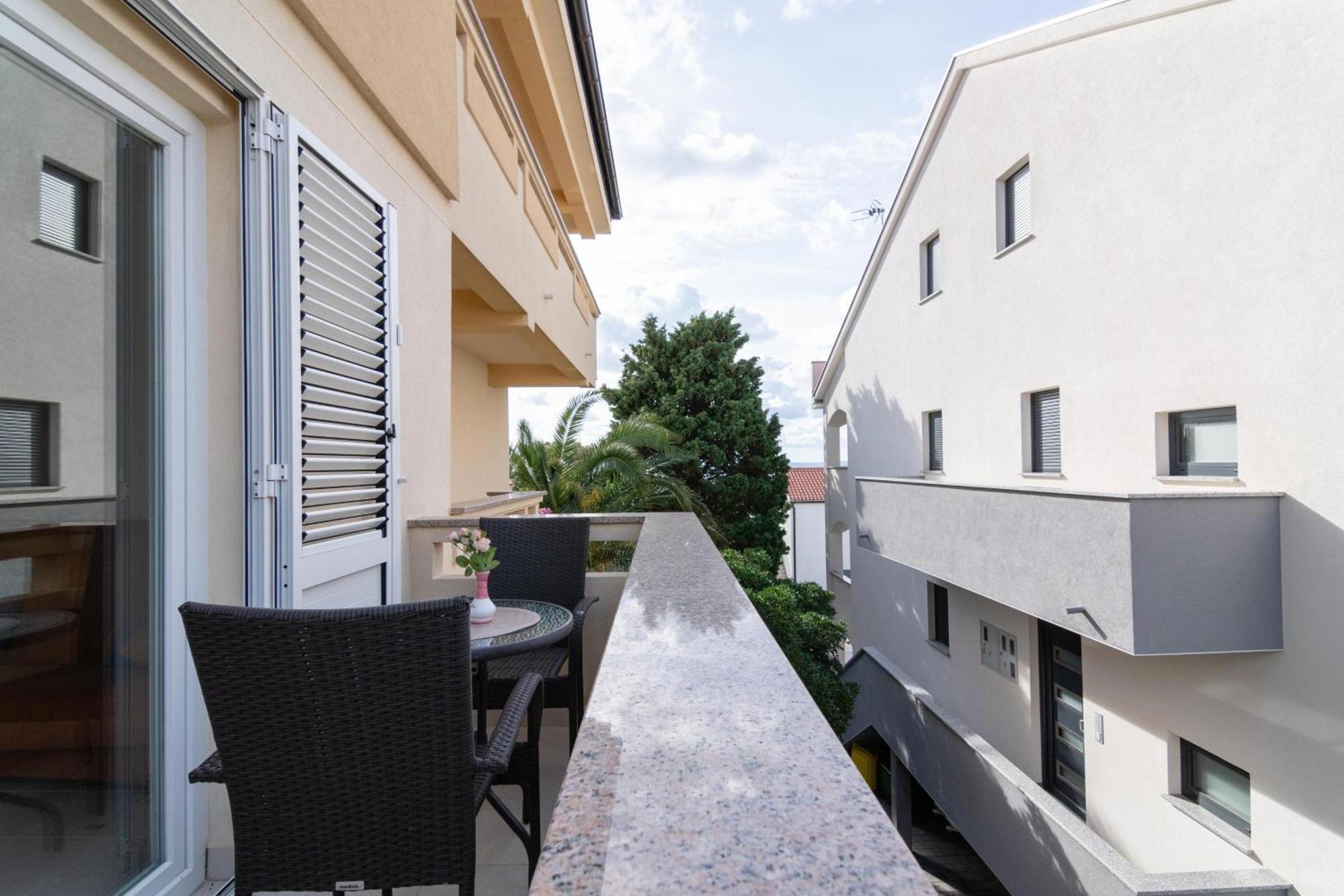 Apartments With A Parking Space Mandre, Pag - 18748 كولان المظهر الخارجي الصورة